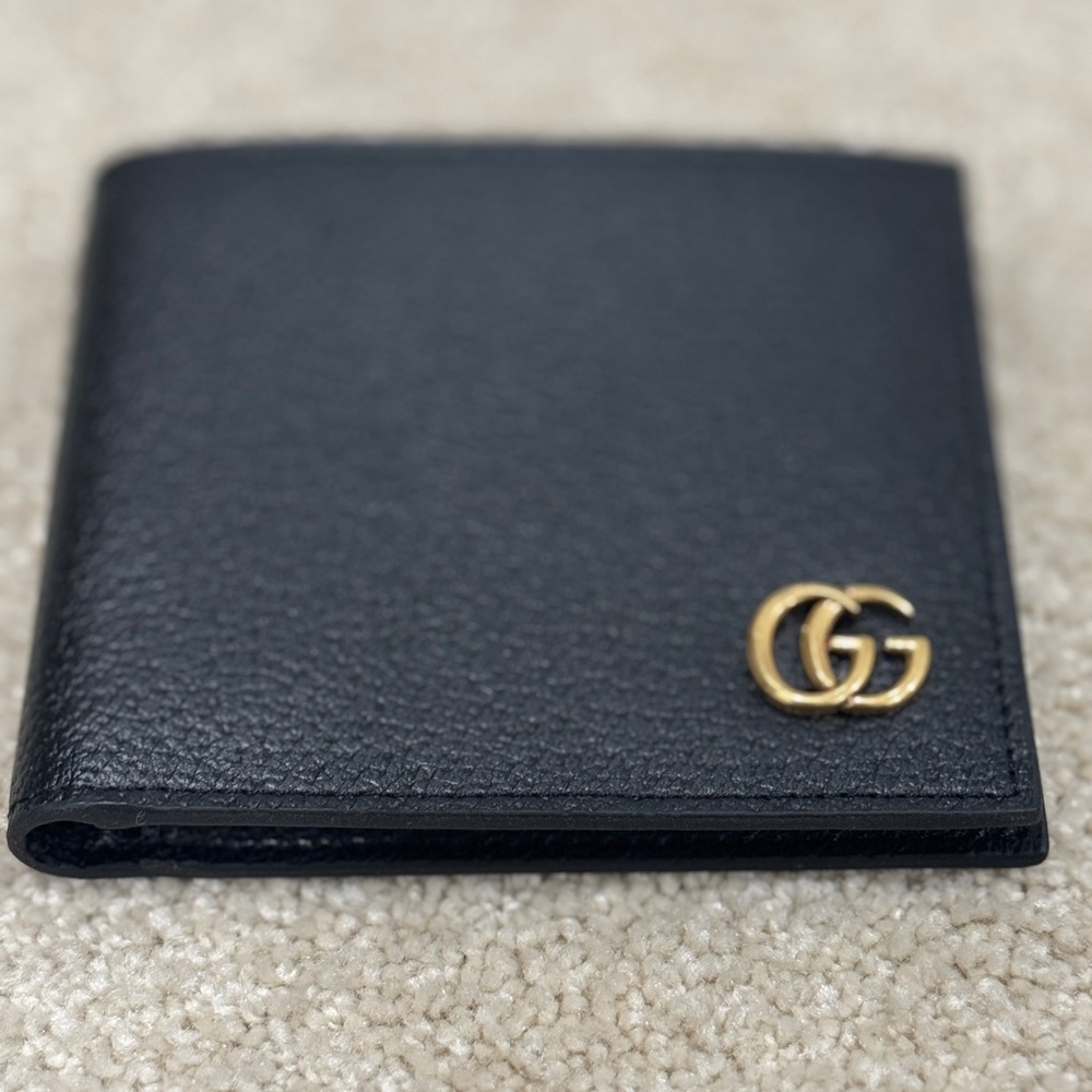 Gucci GG Marmont Bi-Fold Card Case Wallet – Black Leather